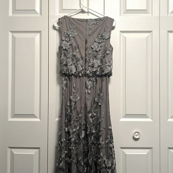 JS Collection Pewter floral embroidered gown. Size 4 - Picture 5 of 6